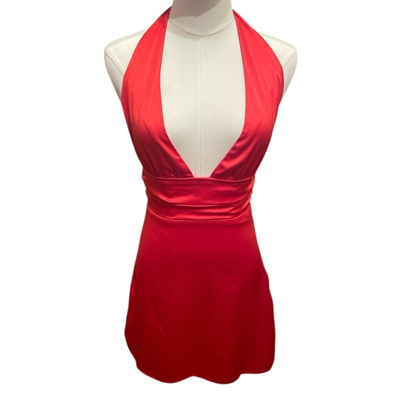 Dresses & Skirts - Red Halter Dress